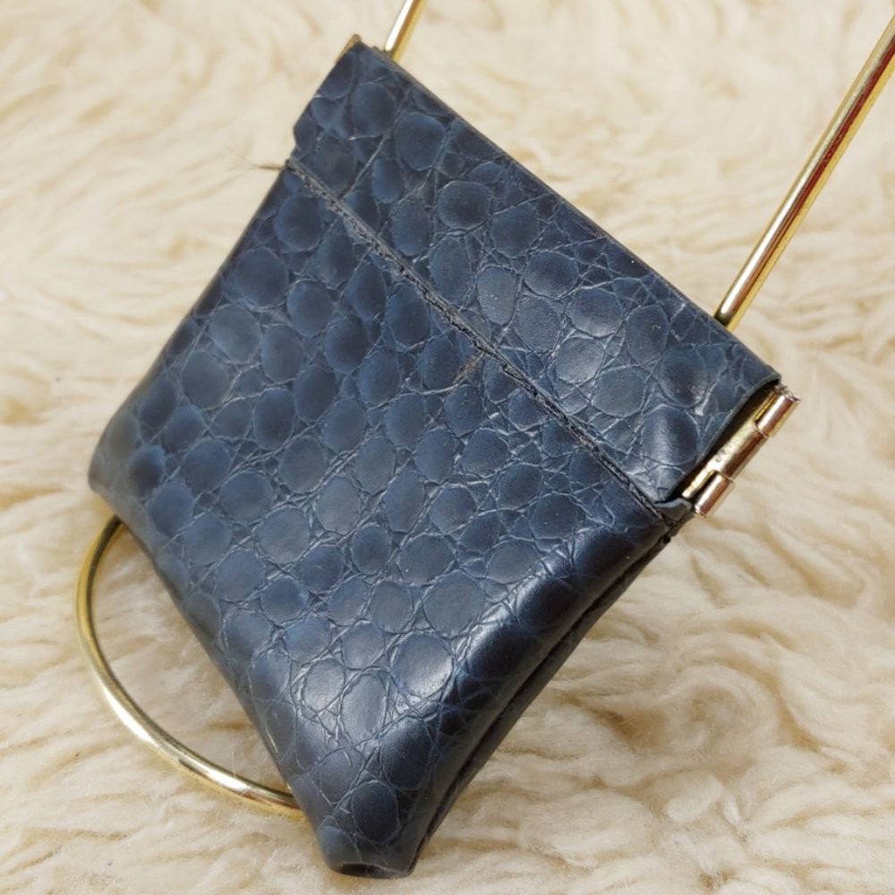 Black Leather Squeeze Coin Holder, Squeeze to open